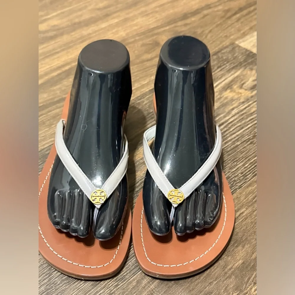 Tory Burch Light Gray Leather Thong Sandals